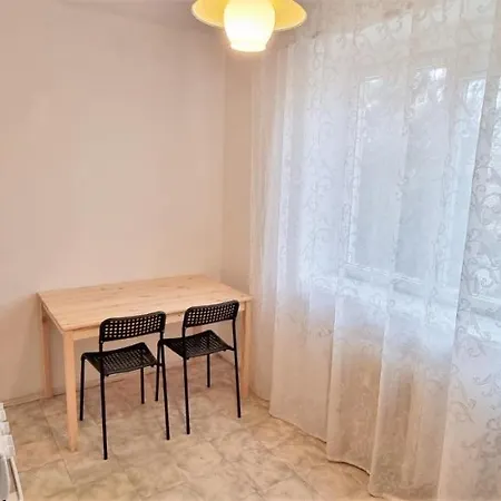 Affordable And Cozy Flat Close To Vaclav Havel Airport Kladno